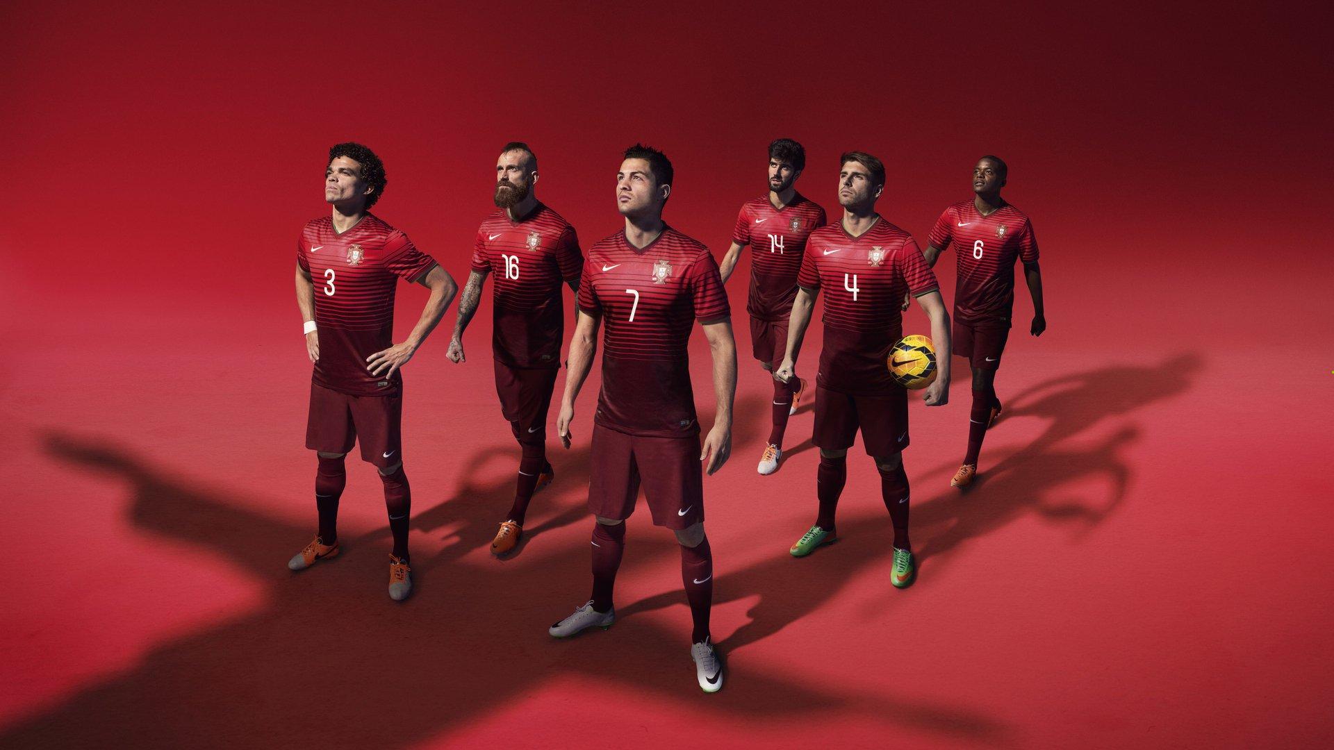 电竞产业蓬勃发展，全球赛事热度攀升，职业选手成新时代体育偶像