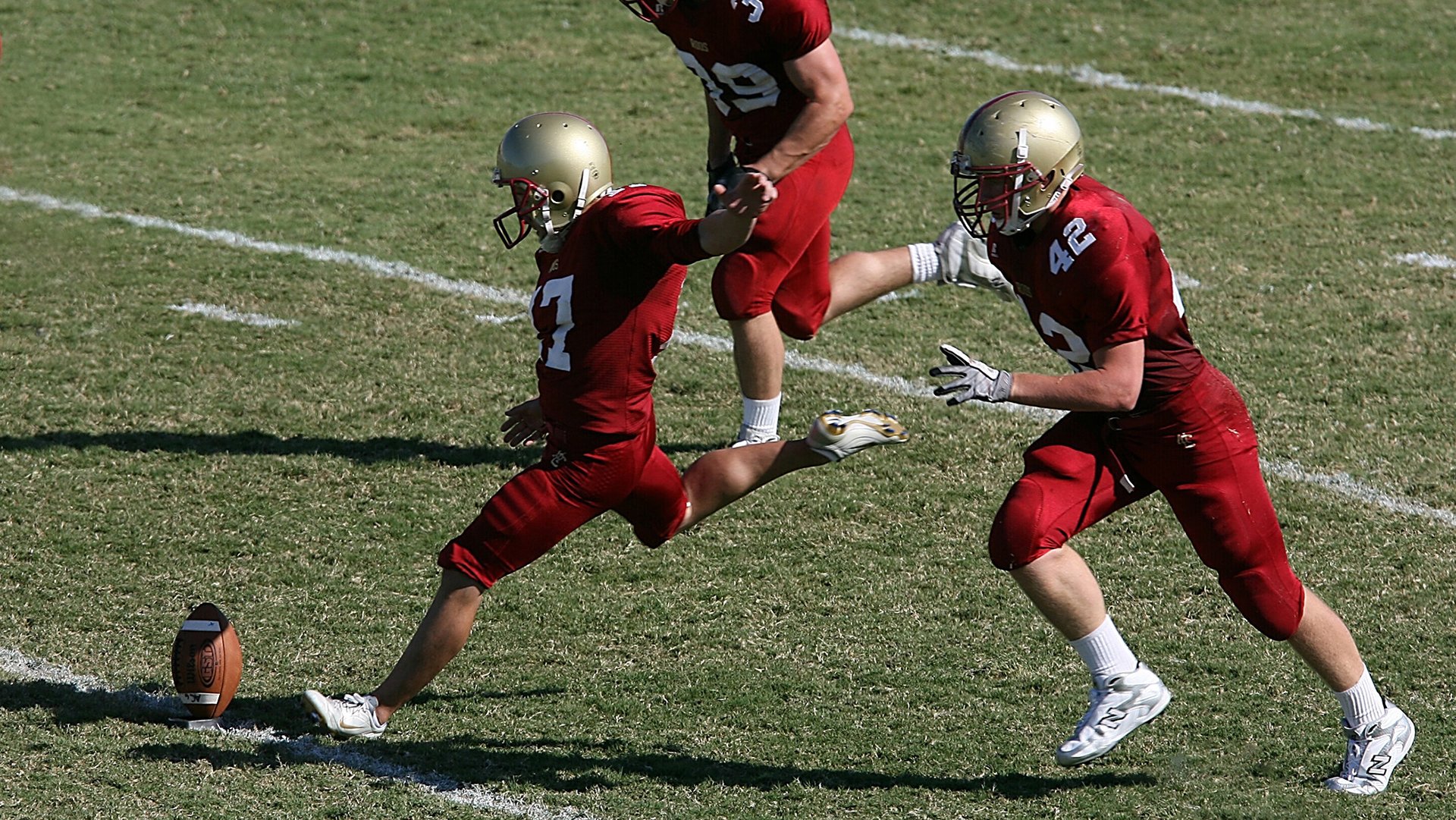 电竞世界杯盛大开幕 全球顶尖战队争夺荣耀